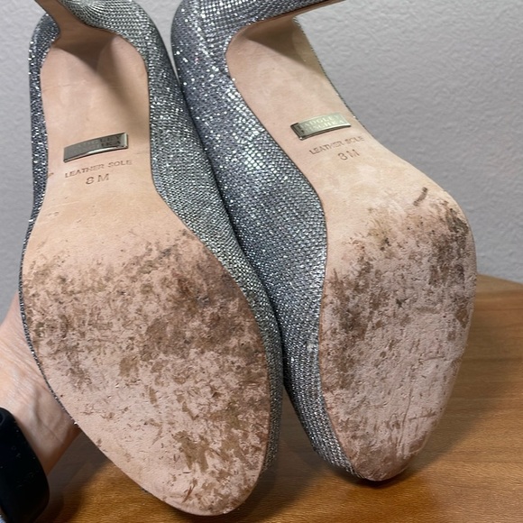 Badgley Mischka Ponderosa Silver Sparkle Stiletto Heel Sequin Pumps Shoes Size 8 - Picture 9 of 14